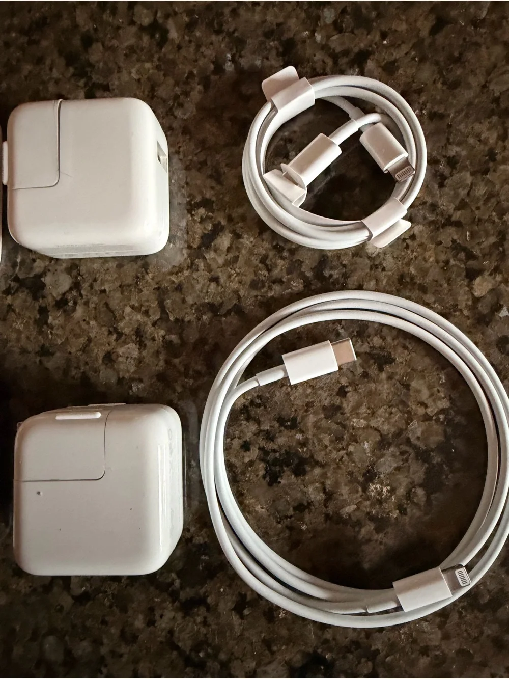 Apple White EarPods, Lightning Cables & USB Power Adapters Bundle